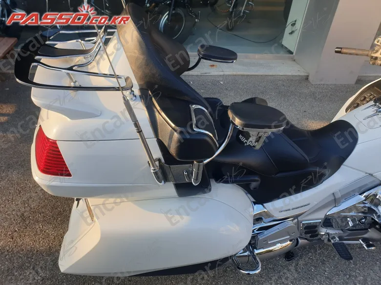 Honda Goldwing 1800 - фото 6