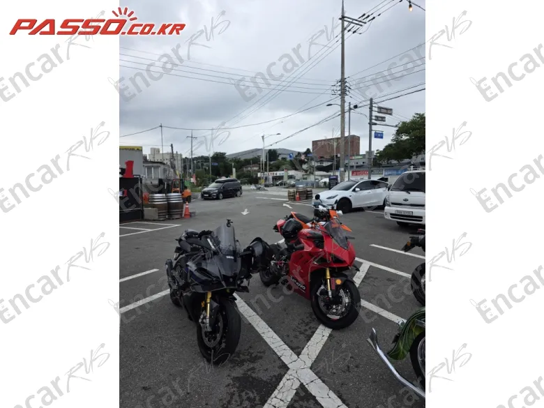Ducati Panigale V4 S - фото 2