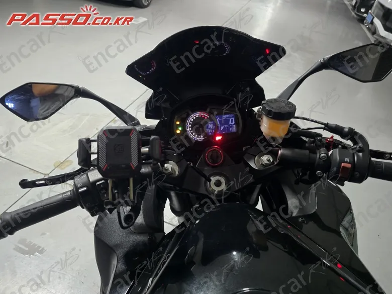 Kawasaki Z 1000 Sx - фото 3