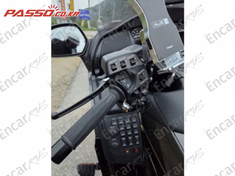 Honda Goldwing 1800 - фото 2