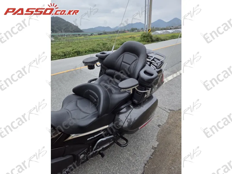 Honda Goldwing 1800 - фото 6