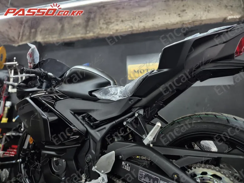 Yamaha Yzf R3 - фото 3