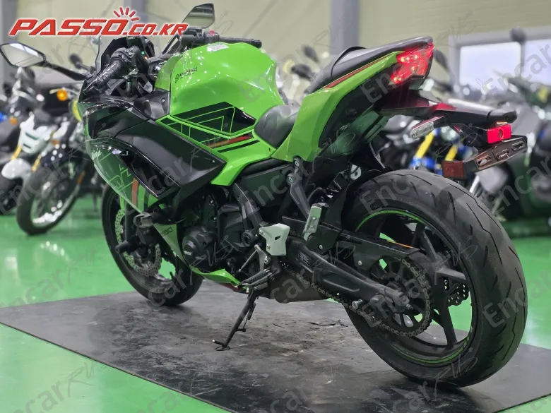 Kawasaki Ninja 650 Abs - фото 4