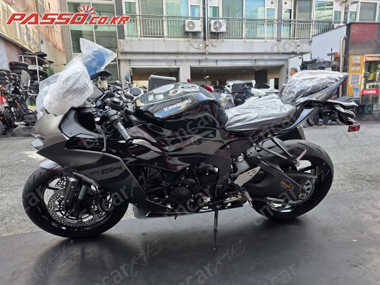 Kawasaki Zx 6 R - фото 1