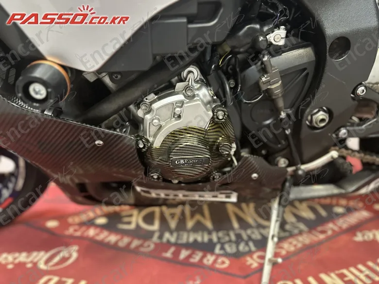 Yamaha Yzf R1 M - фото 4