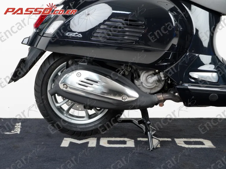 Vespa Gts 300 Classic - фото 6