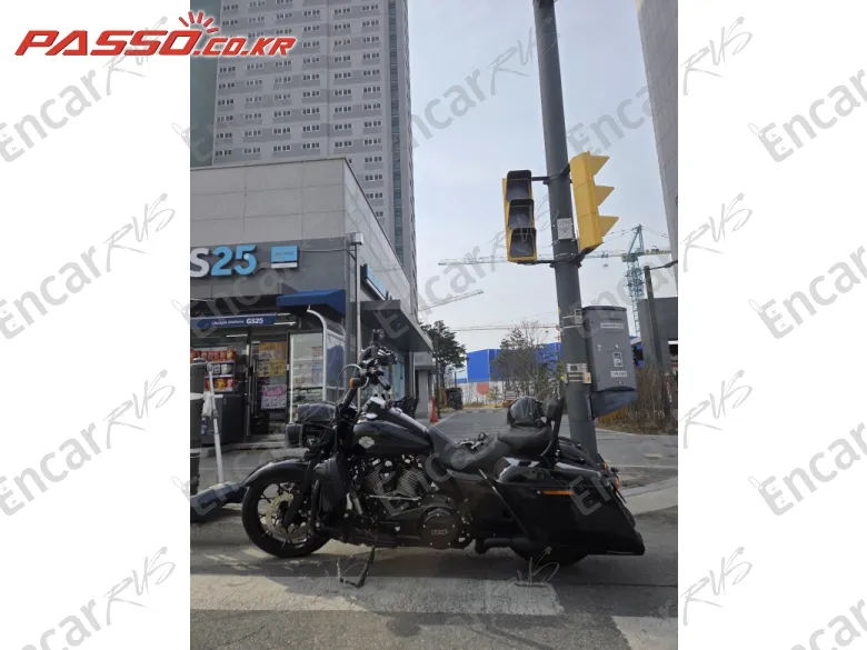 Harley-Davidson Road King Special - фото 1
