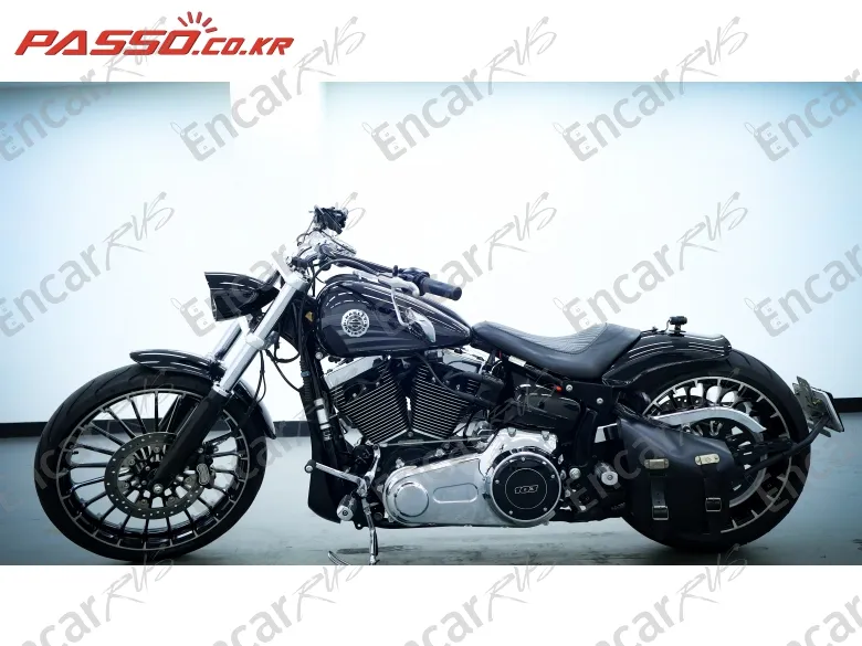 Harley-Davidson Breakout - фото 1