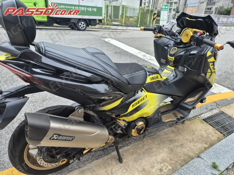 YAMAHA T MAX 560 - фото 6