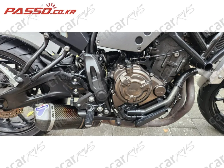 YAMAHA XSR 700 - фото 4