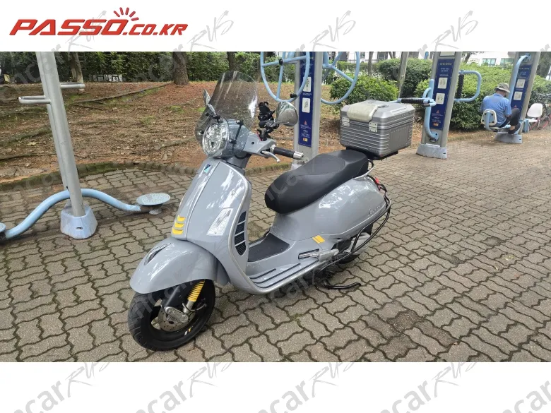 Vespa Gts 300 Super Tech - фото 1