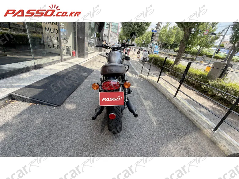 Triumph Bonneville T120 - фото 2
