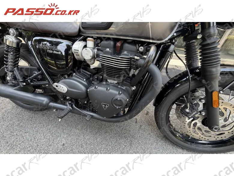Triumph Bonneville T120 - фото 4