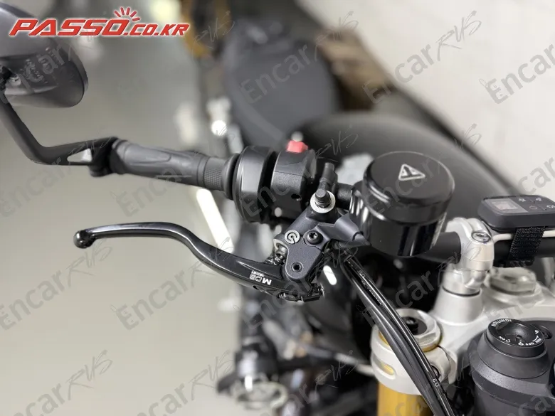 Triumph Speed Twin 1200 - фото 3