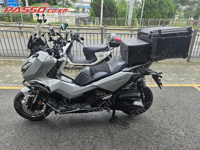 Honda Adv 350 - фото 1