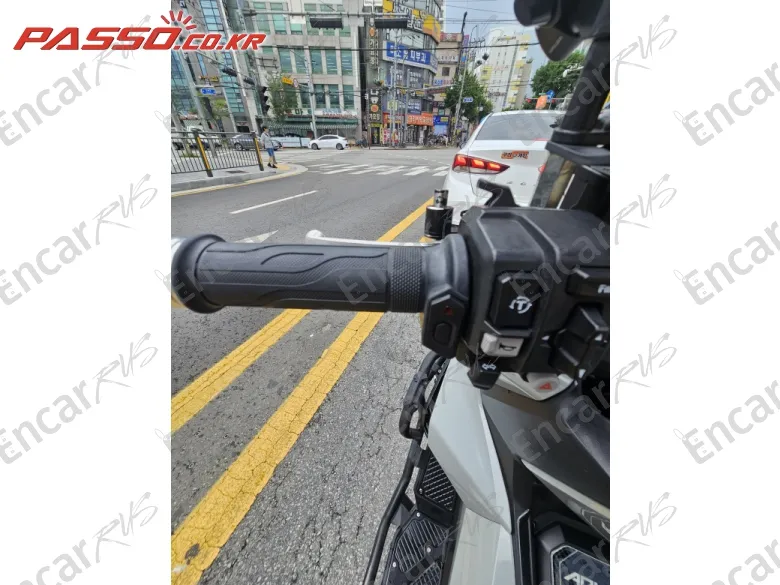 Honda Adv 350 - фото 3
