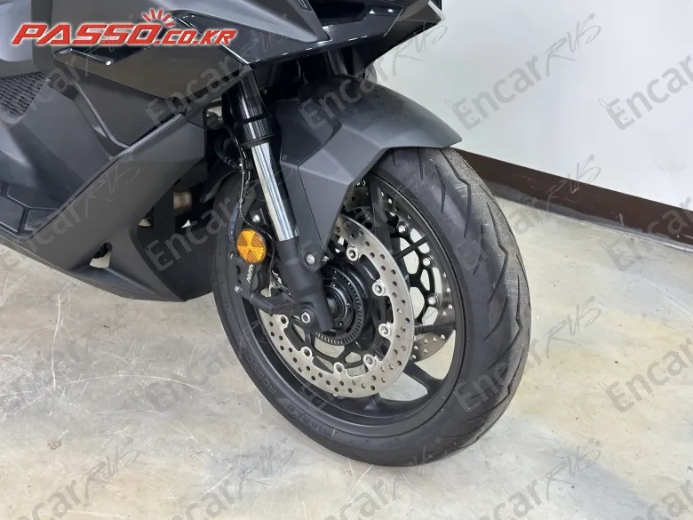 Honda Forza 750 - фото 5