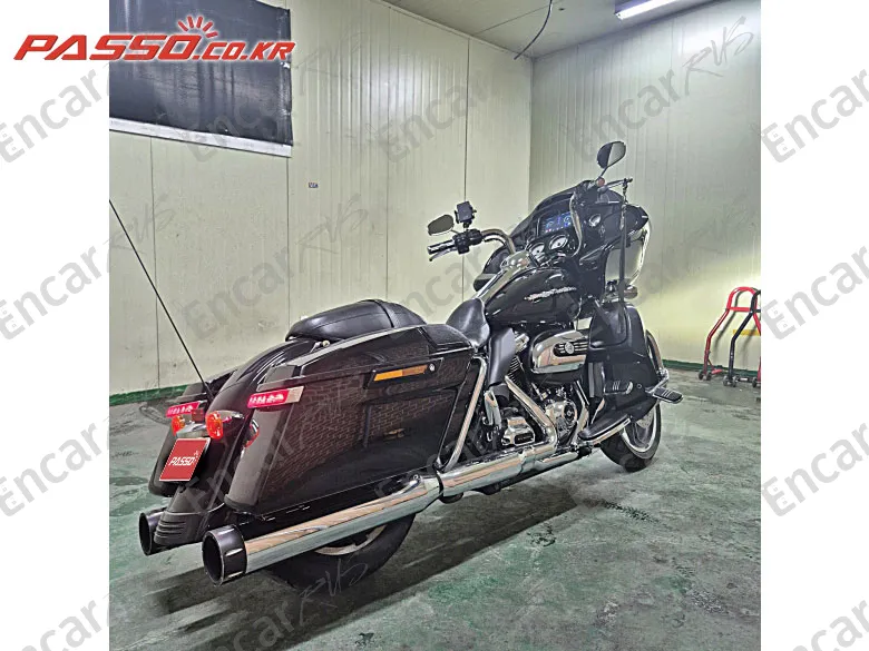 Harley-Davidson Fltr - фото 6