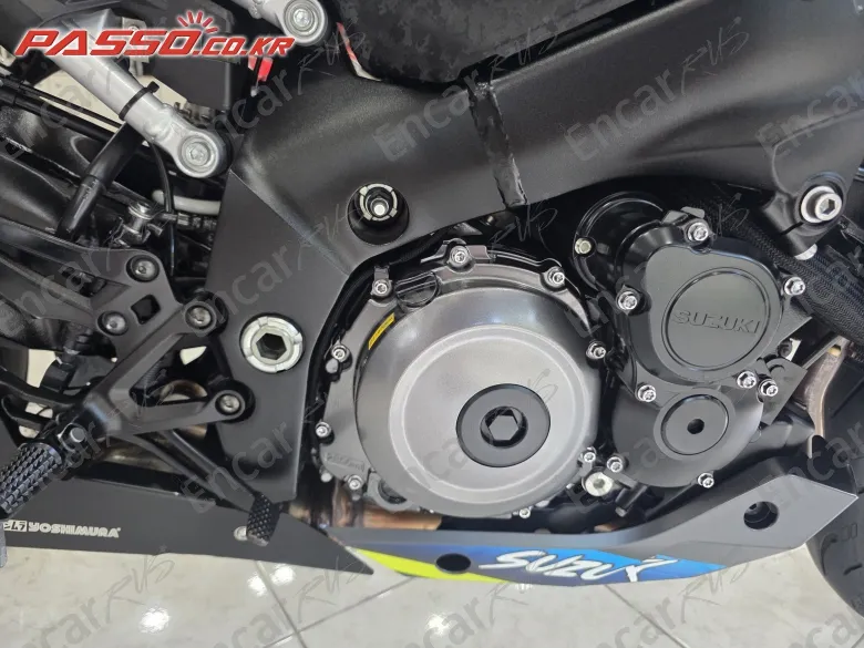 Suzuki Gsx S 1000 - фото 4
