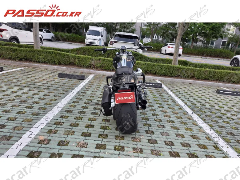Harley-Davidson Breakout 117 - фото 2
