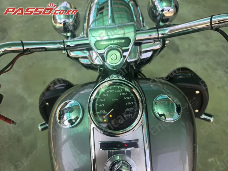 Harley-Davidson Flhr - фото 3