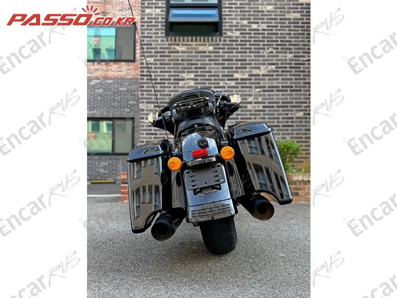 Harley-Davidson Flhxs Street Glide Special - фото 2