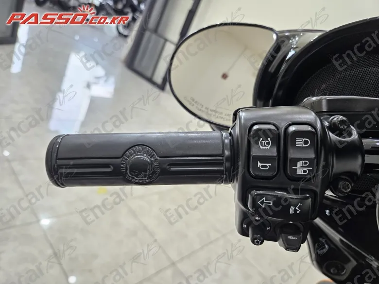 Harley-Davidson Flhxs Street Glide Special - фото 3
