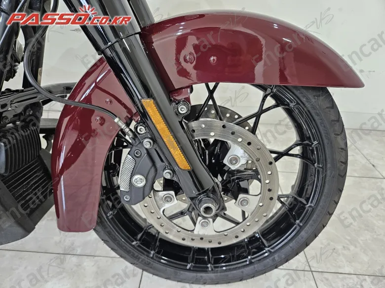 Harley-Davidson Flhxs Street Glide Special - фото 5
