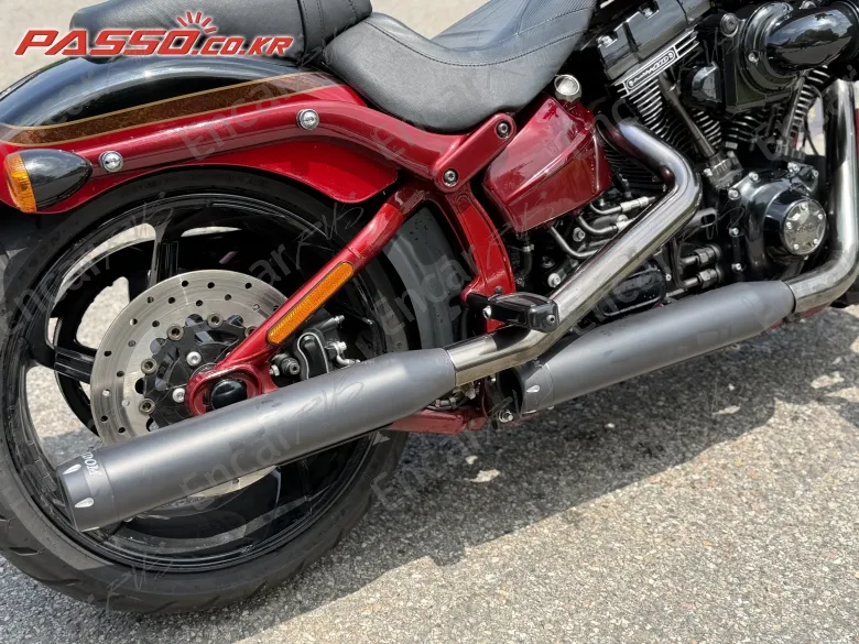 Harley-Davidson Cvo Breakout - фото 6