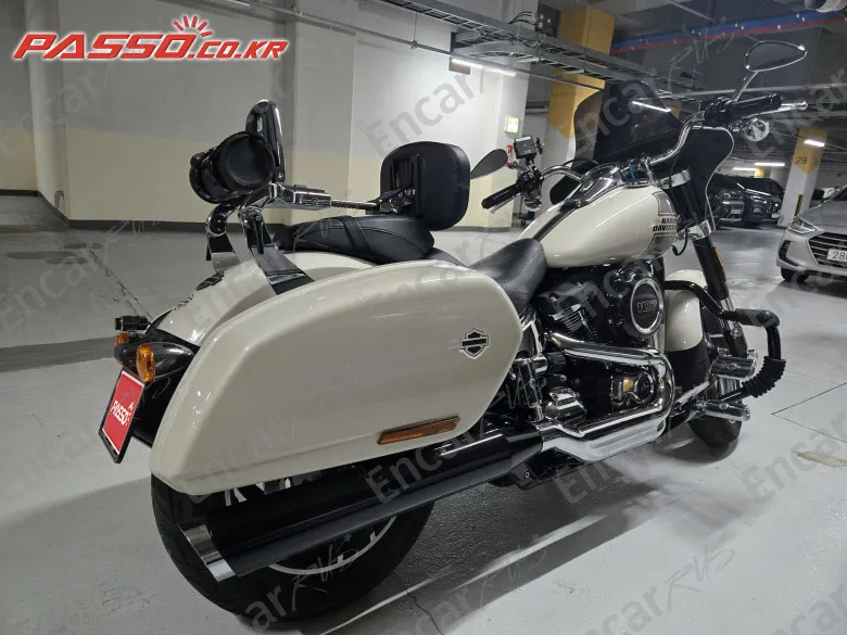 HARLEY-DAVIDSON SPORT GLIDE - фото 2