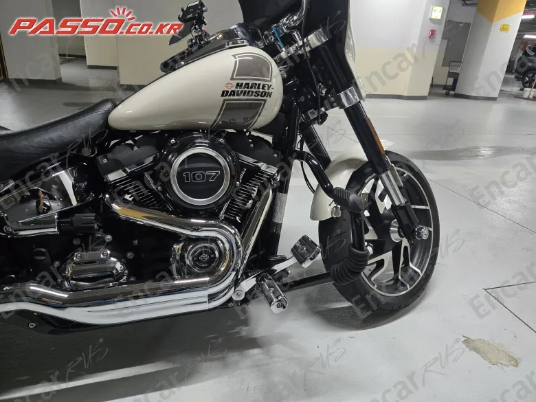 HARLEY-DAVIDSON SPORT GLIDE - фото 5