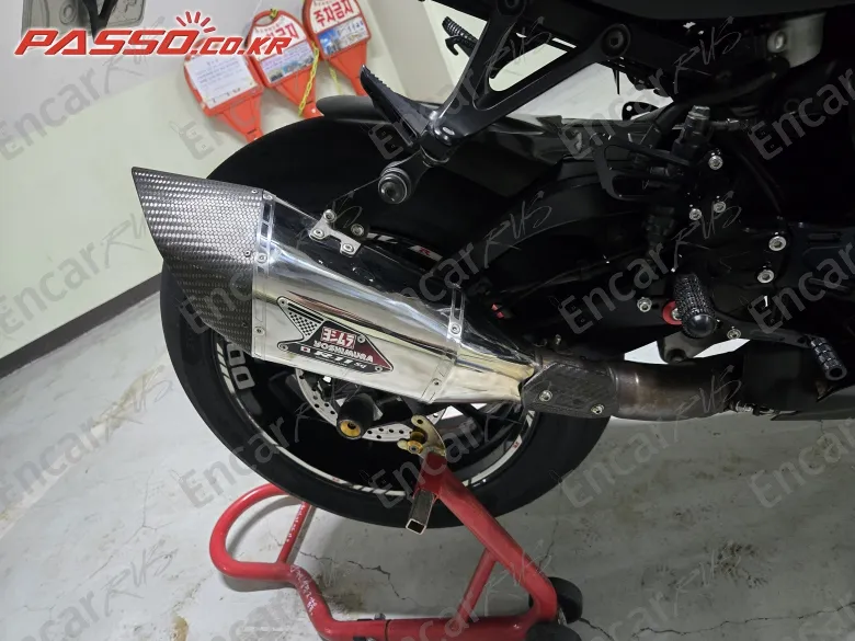 Suzuki Gsx R 1000 - фото 6