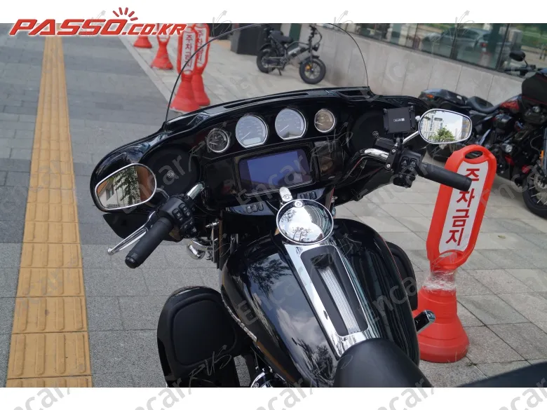 Harley-Davidson Ultra Limited - фото 3