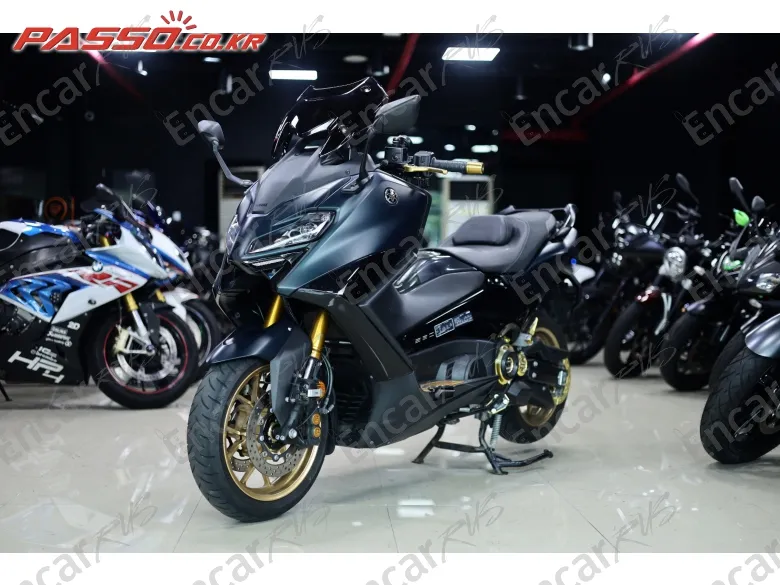 YAMAHA T MAX 560 - фото 1