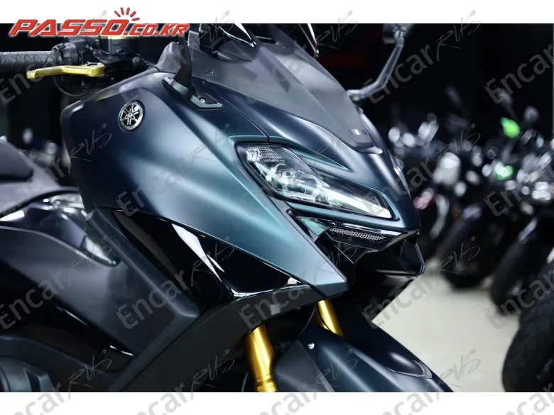 YAMAHA T MAX 560 - фото 5