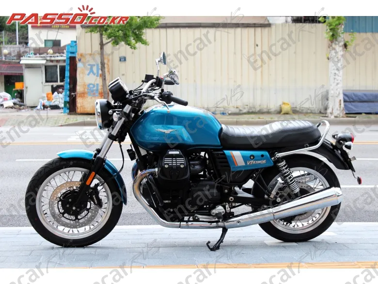 Moto Guzzi V7 Ⅲ Special - фото 1