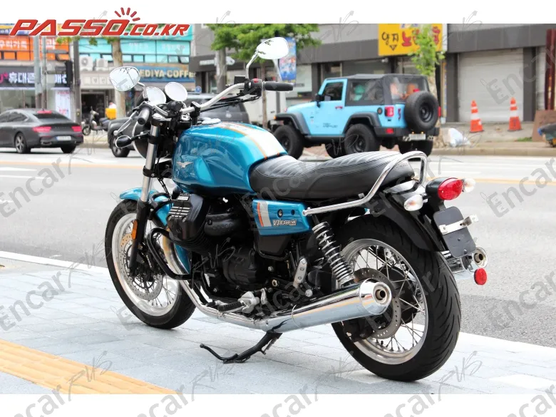 Moto Guzzi V7 Ⅲ Special - фото 4