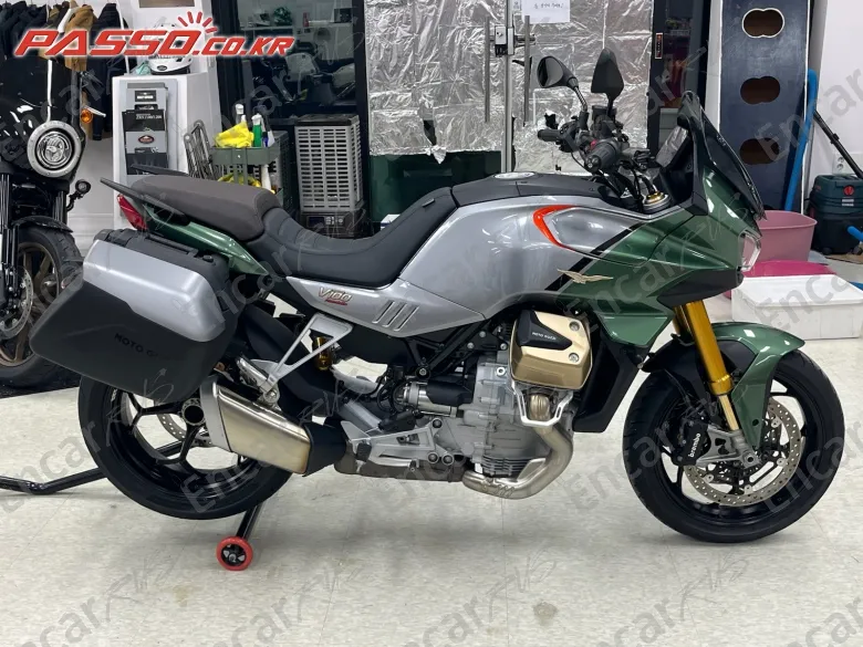 Moto Guzzi V100 Mandello S - фото 0
