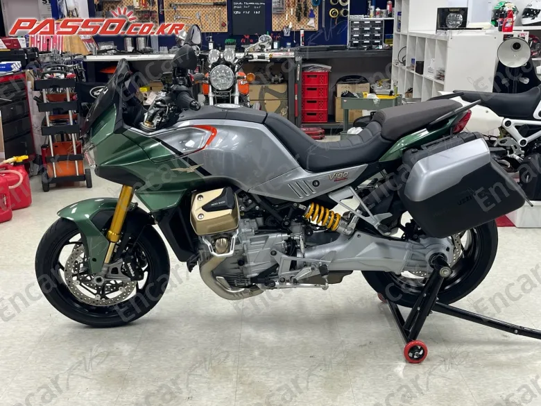 Moto Guzzi V100 Mandello S - фото 1