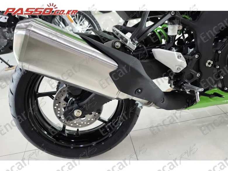 Kawasaki Ninja Zx 4 Rr - фото 6