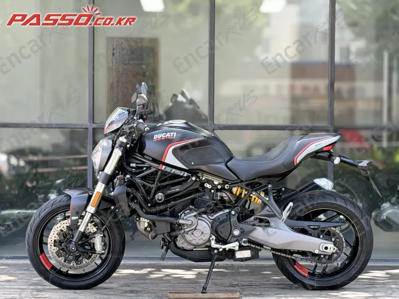 DUCATI MONSTER 821 STEALTH - фото 1