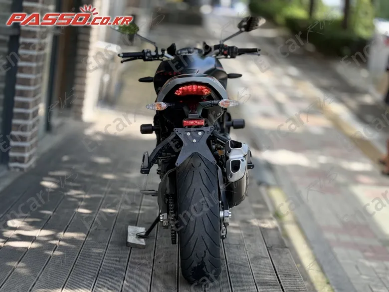 DUCATI MONSTER 821 STEALTH - фото 2