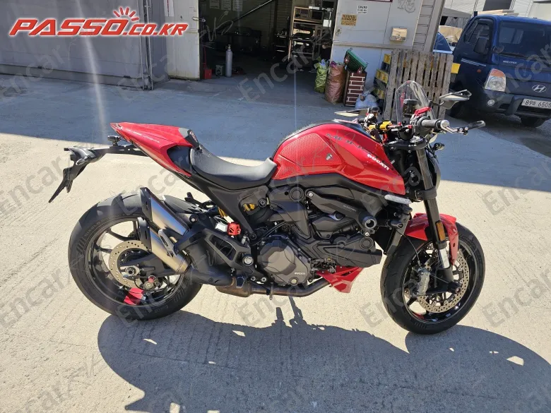 Ducati Monster 937 - фото 0