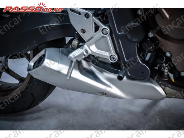 HONDA CB 650 R E-CLUTCH - фото 6