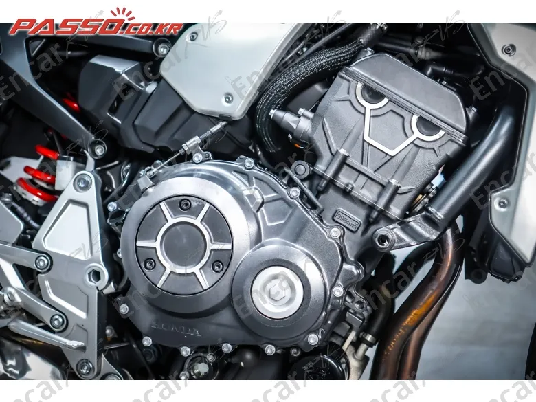 Honda Cb 1000 R - фото 4