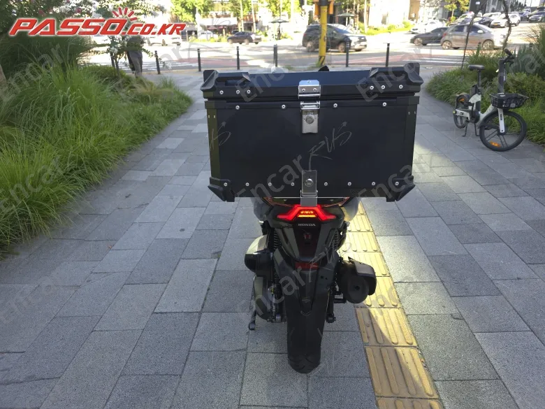 Honda Forza 350 - фото 2