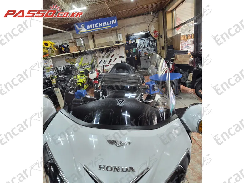 Honda Goldwing 1800 - фото 3