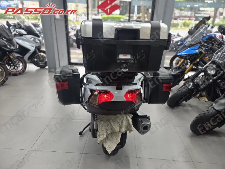 SUZUKI BURGMAN 650 - фото 2