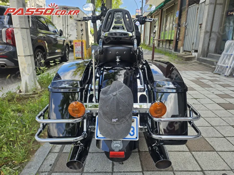 Harley-Davidson Flhr - фото 2