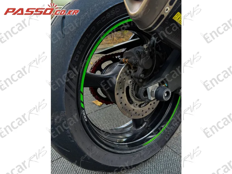 Kawasaki Zx 10 R - фото 4